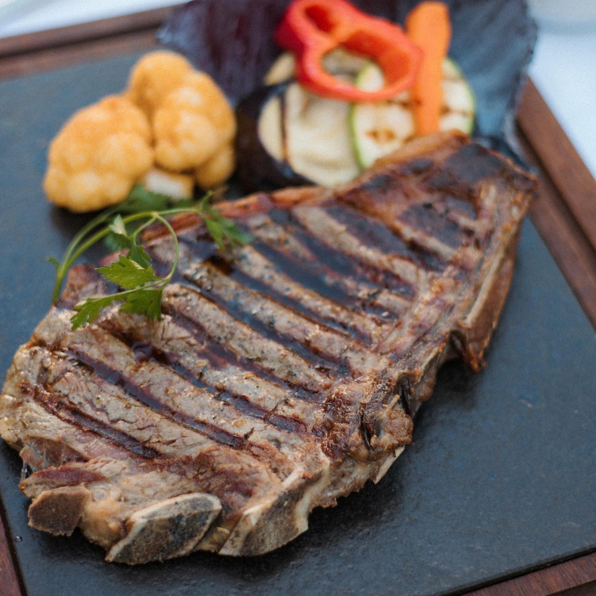 Amazona Hotel Prisztina Zewnętrze zdjęcie