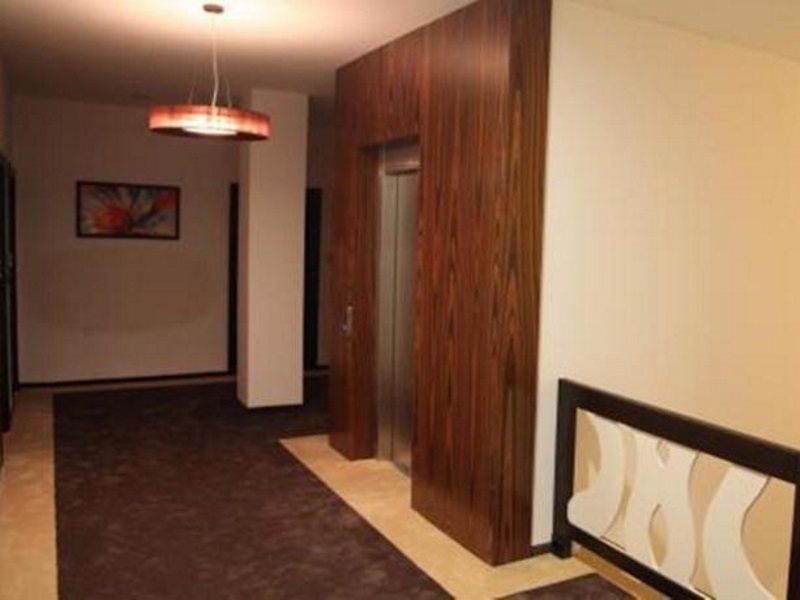 Amazona Hotel Prisztina Zewnętrze zdjęcie
